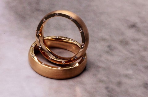 Złota obrączka XZD1858 - Diament Złota obrączka XZD1858 - Diament