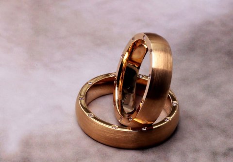 Złota obrączka XZD1858 - Diament Złota obrączka XZD1858 - Diament