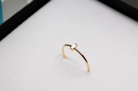 Złoty pierścionek PZD2700 - Diament Złoty pierścionek PZD2700 - Diament