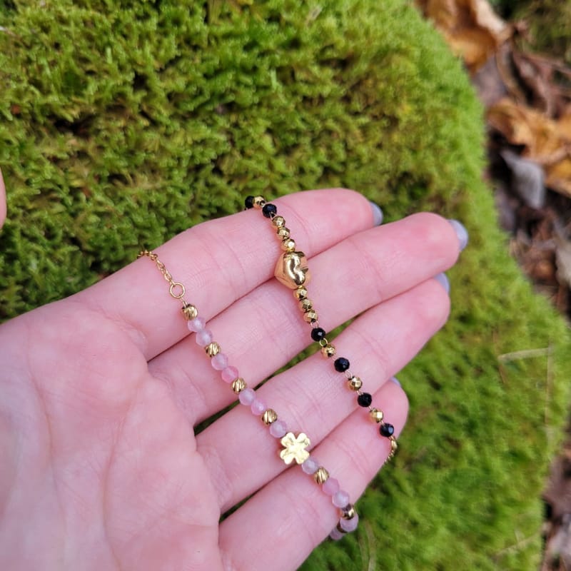 Jakie kamienie pasują do jesieni? Odkryj energię i barwy jesiennej biżuterii